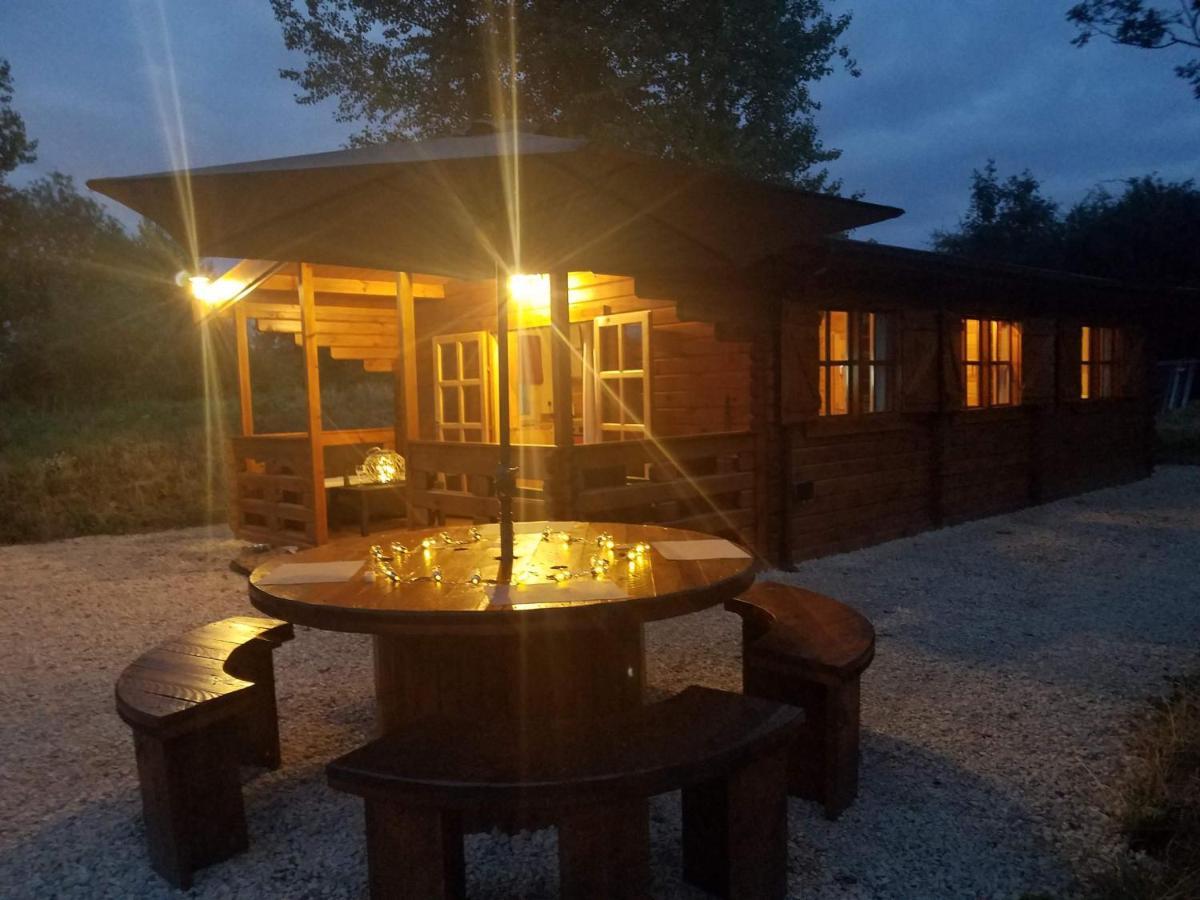 West Pool Cabin Lincoln Exterior photo